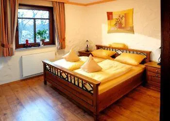 ゲストハウス Lindenhof 3*